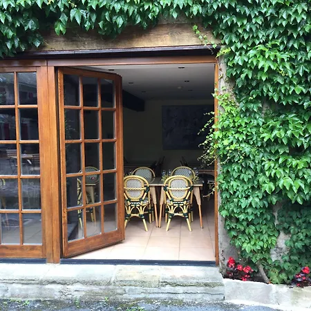 Les Magnolias Отель Curvalle