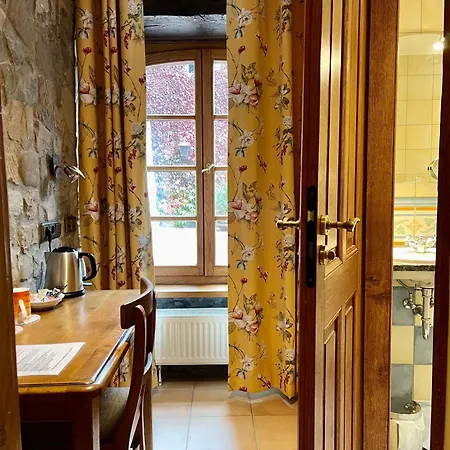 Les Magnolias Hotel